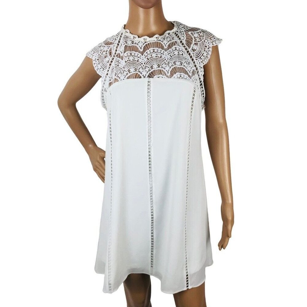 Lulus White Crochet Lace Dress Size S Embroidered Sleeveless Shift Mini Dress